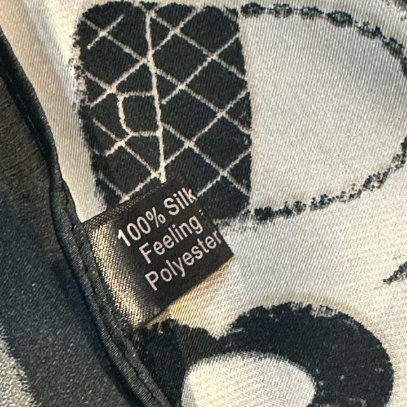 Silk scarf printed long scarf soft shawl 180cm*90cm - Picture 3 of 3